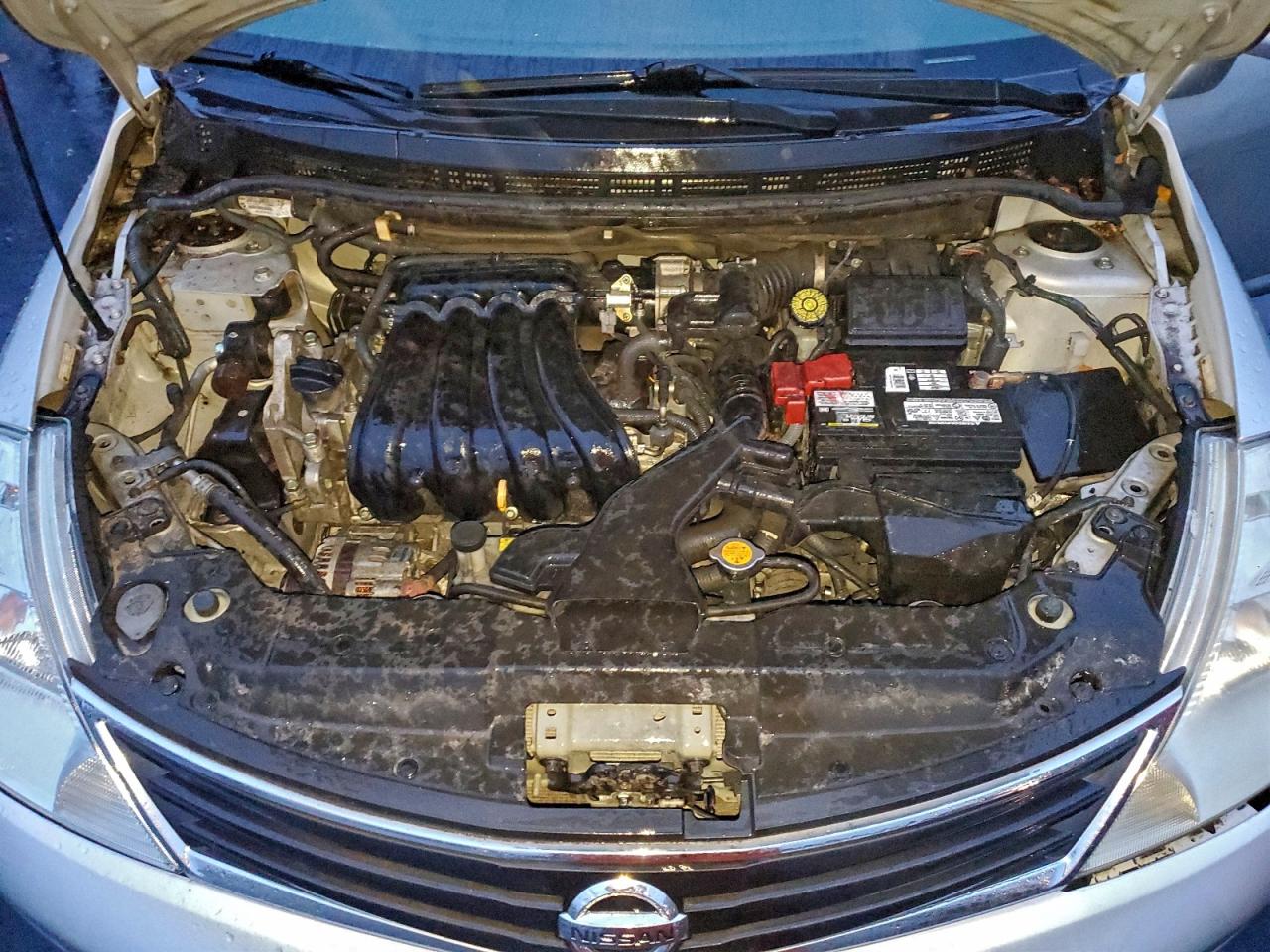 2012 NISSAN VERSA S photo 11