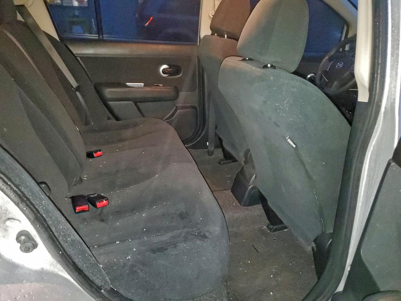 2012 NISSAN VERSA S photo 10