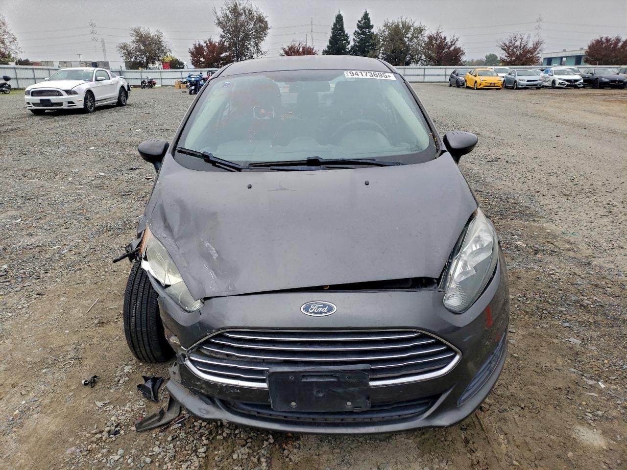 2018 FORD FIESTA SE photo 9