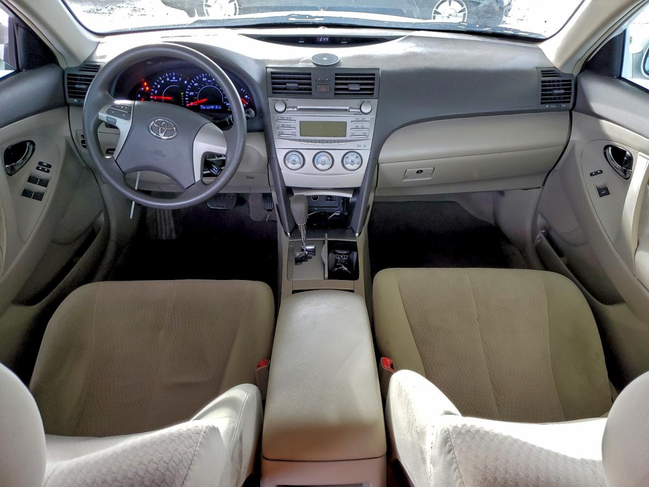 2011 TOYOTA CAMRY BASE photo 8