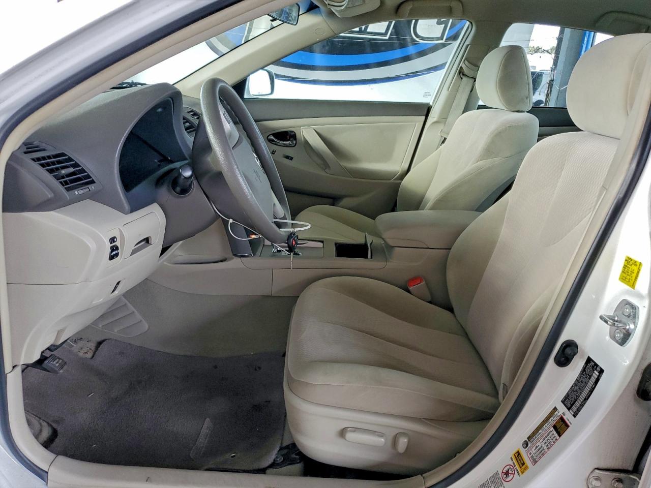 2011 TOYOTA CAMRY BASE photo 7