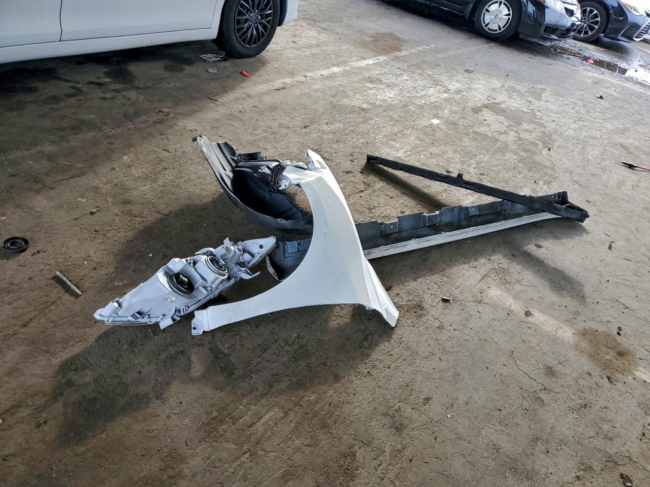 2011 TOYOTA CAMRY BASE photo 12