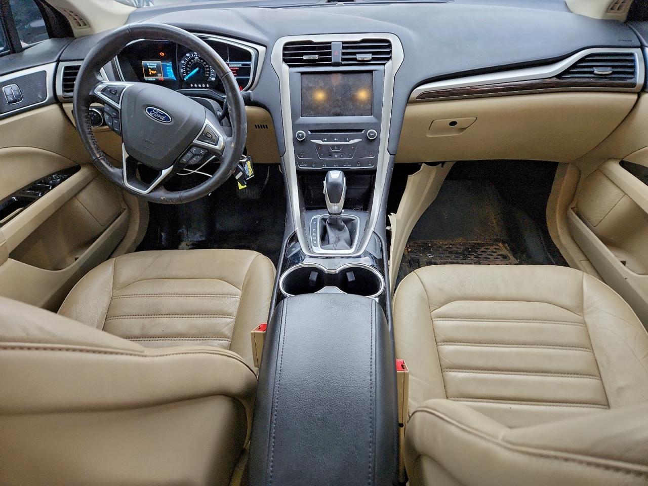 2015 FORD FUSION SE photo 8