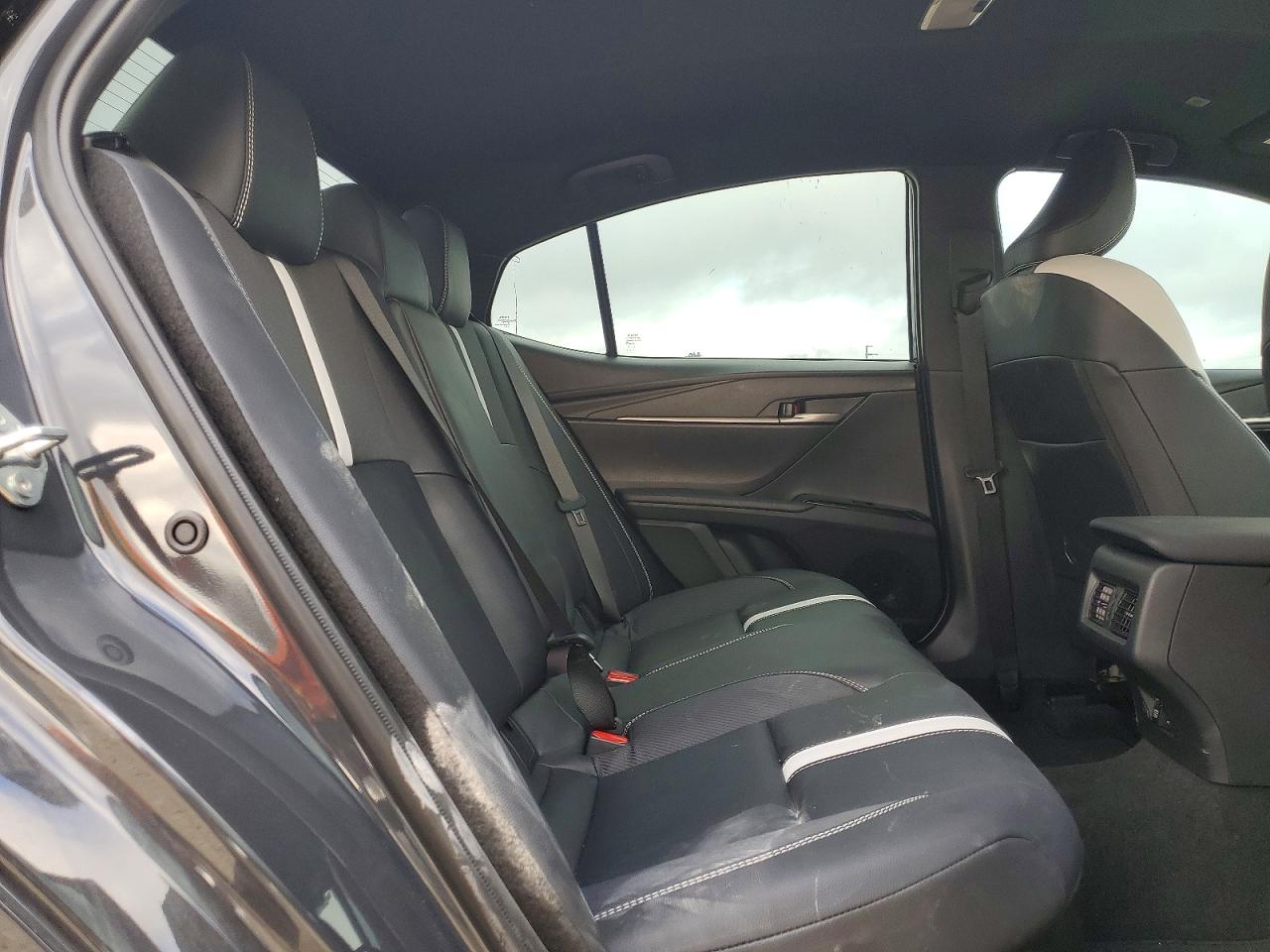 2025 TOYOTA CAMRY photo 10