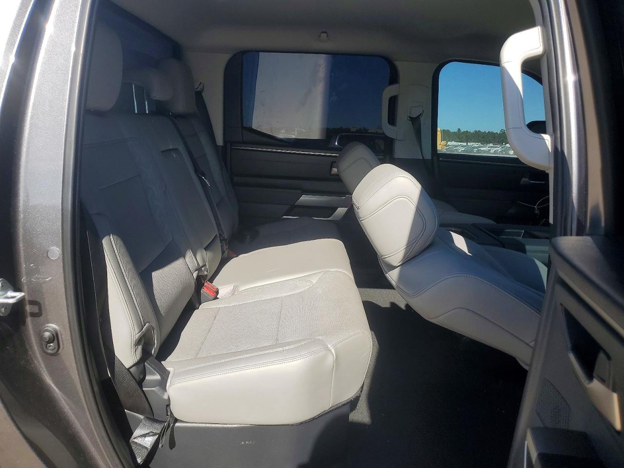 2024 TOYOTA TUNDRA SR5 photo 10