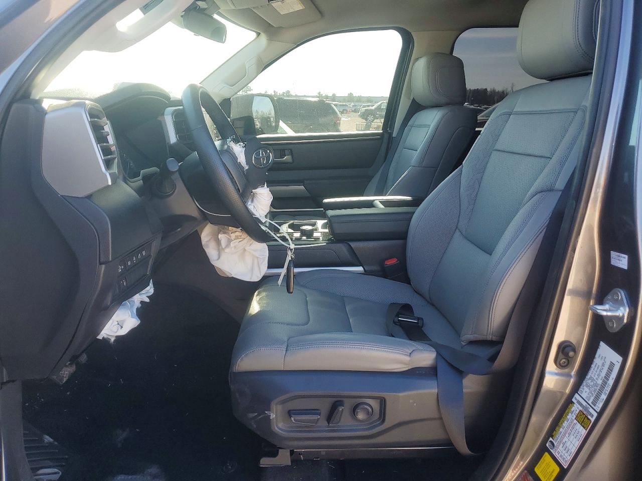 2024 TOYOTA TUNDRA SR5 photo 7