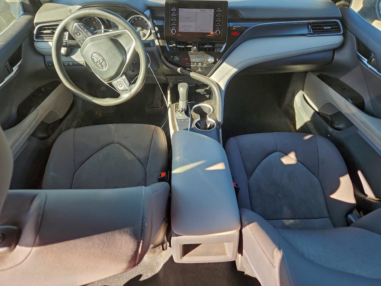 2024 TOYOTA CAMRY LE photo 8