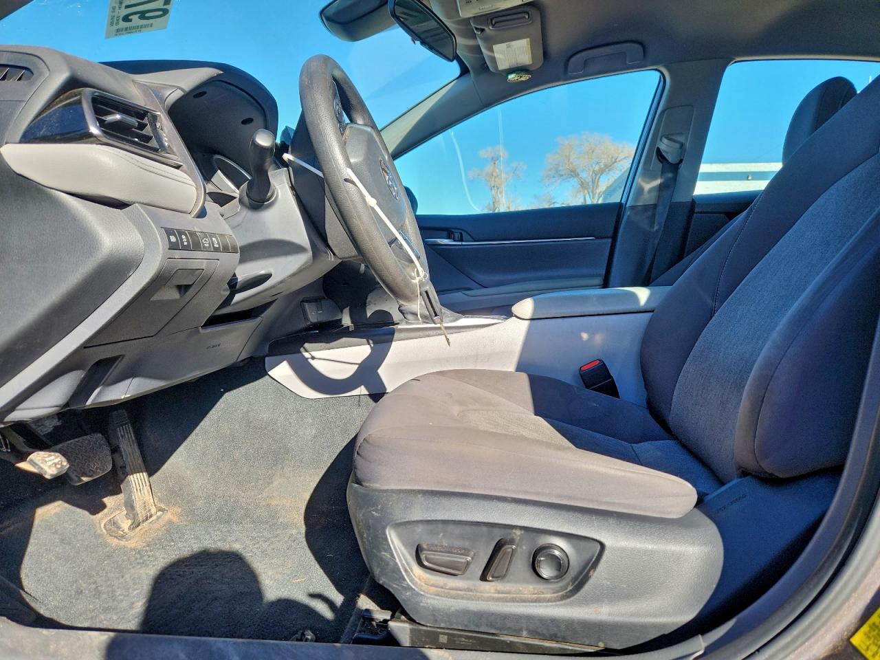 2024 TOYOTA CAMRY LE photo 7