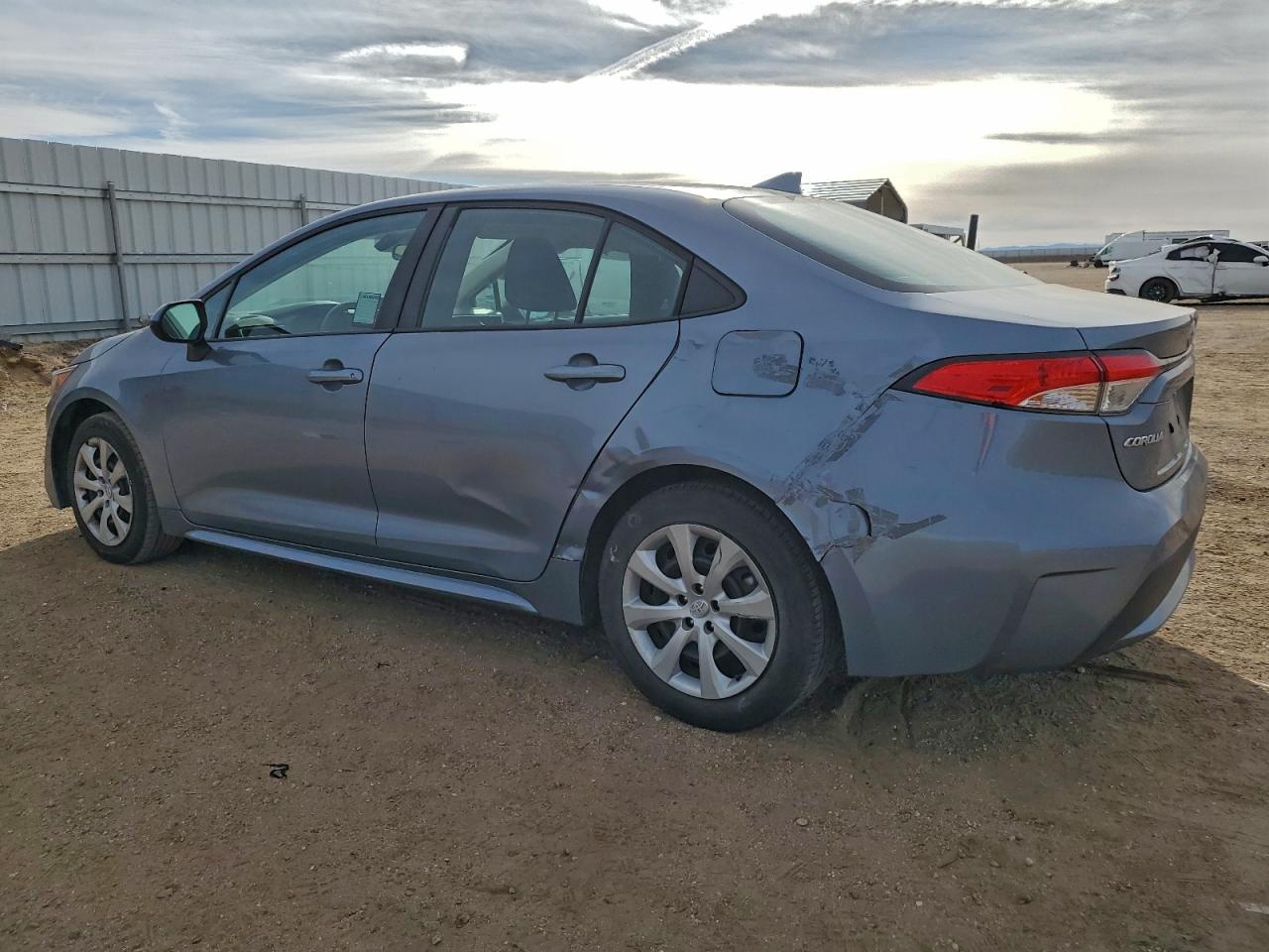 2020 TOYOTA COROLLA LE photo 2