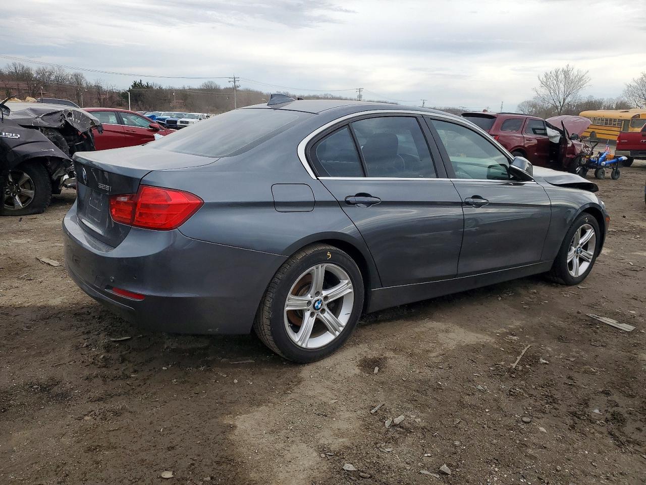 2015 BMW 328 XI SULEV photo 3