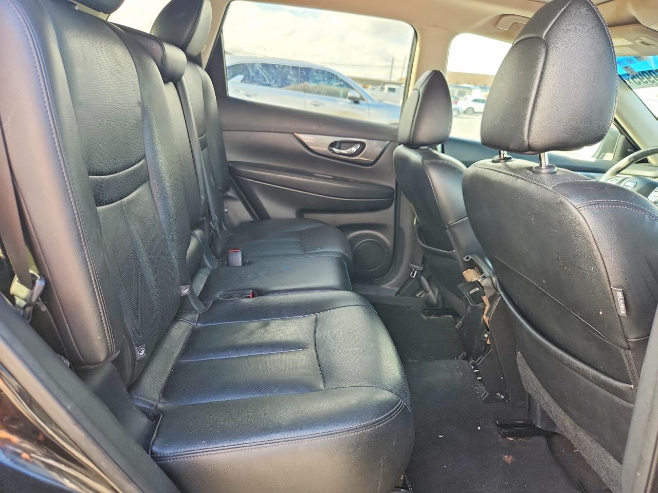 2016 NISSAN ROGUE S photo 10