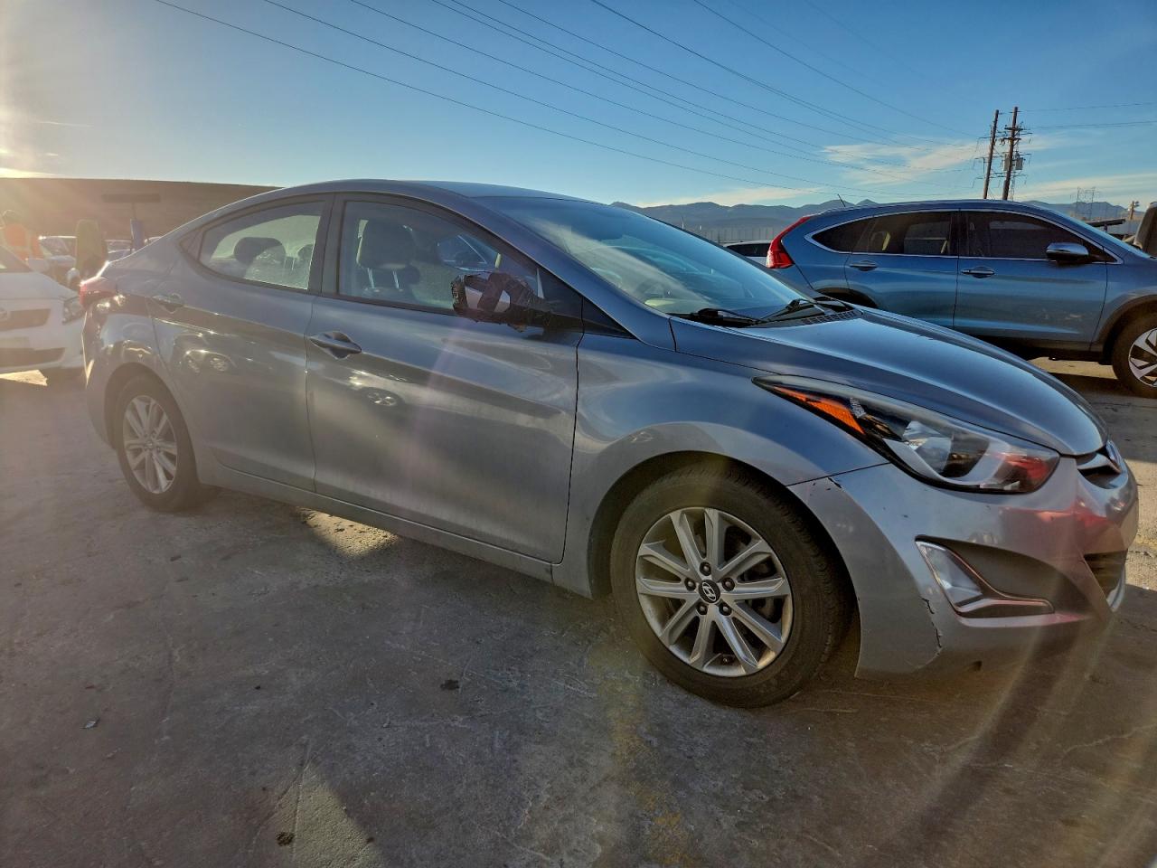 2014 HYUNDAI ELANTRA SE photo 4