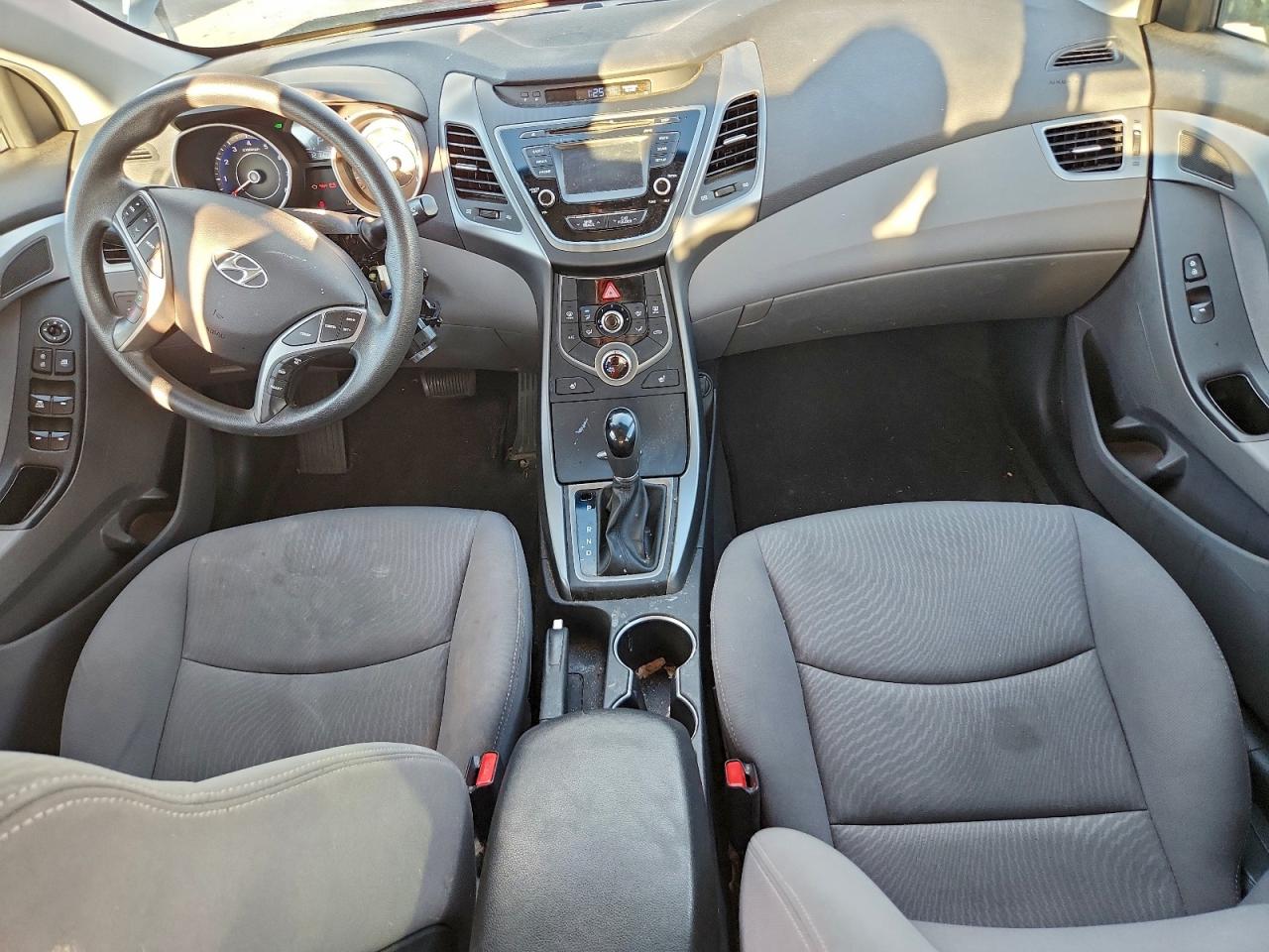 2014 HYUNDAI ELANTRA SE photo 8