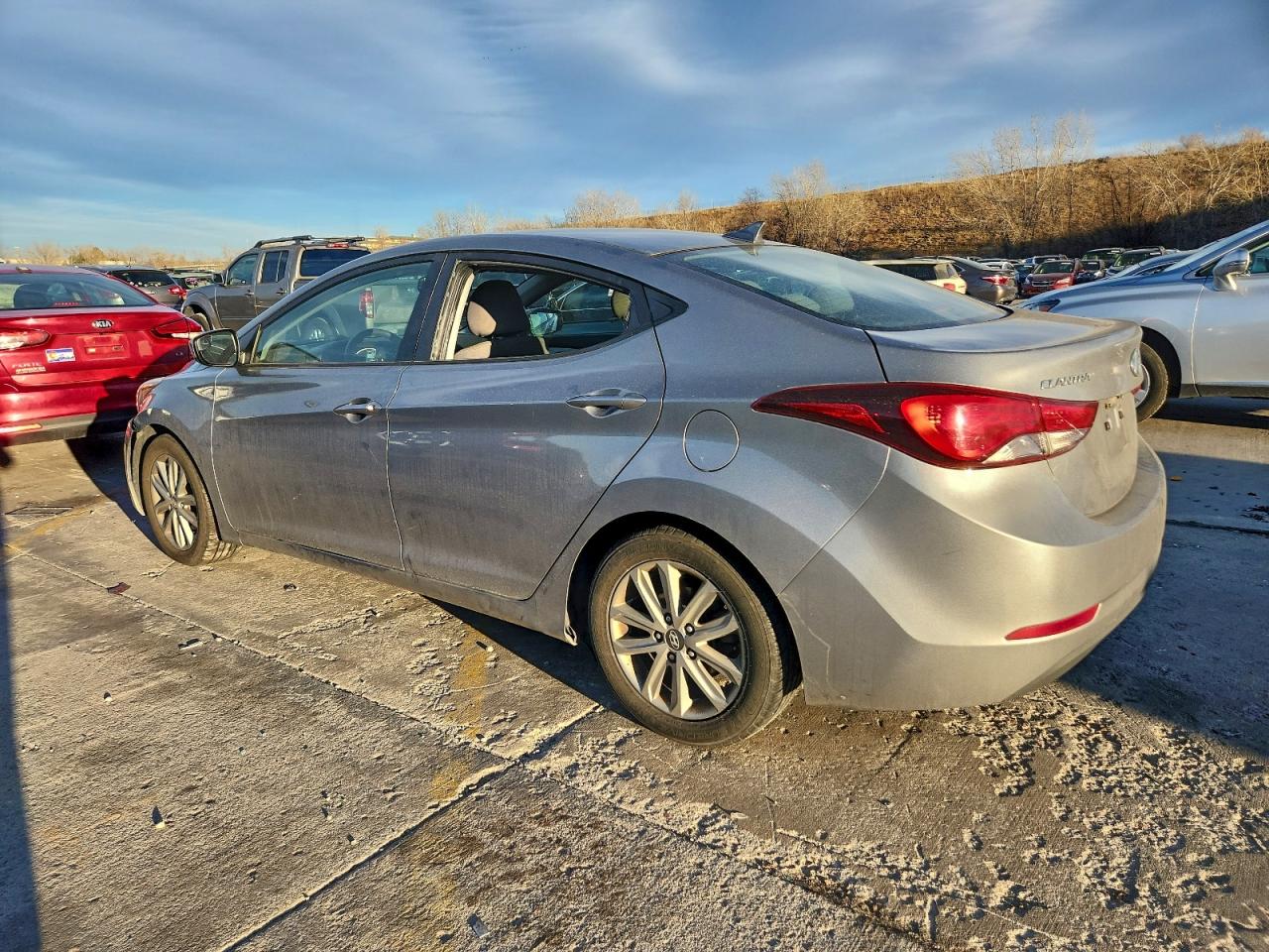 2014 HYUNDAI ELANTRA SE photo 2