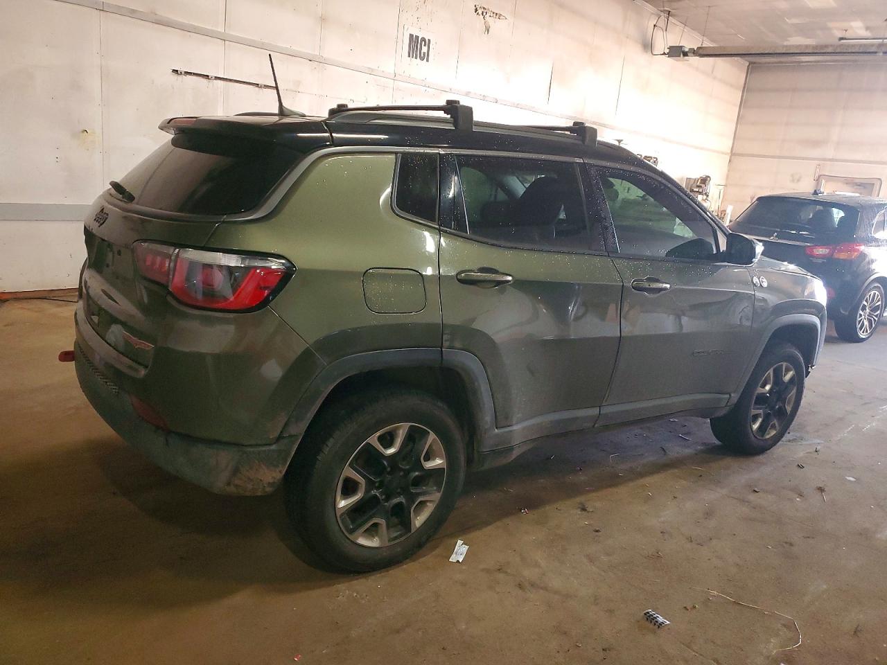 2017 JEEP COMPASS TRAILHAWK photo 3