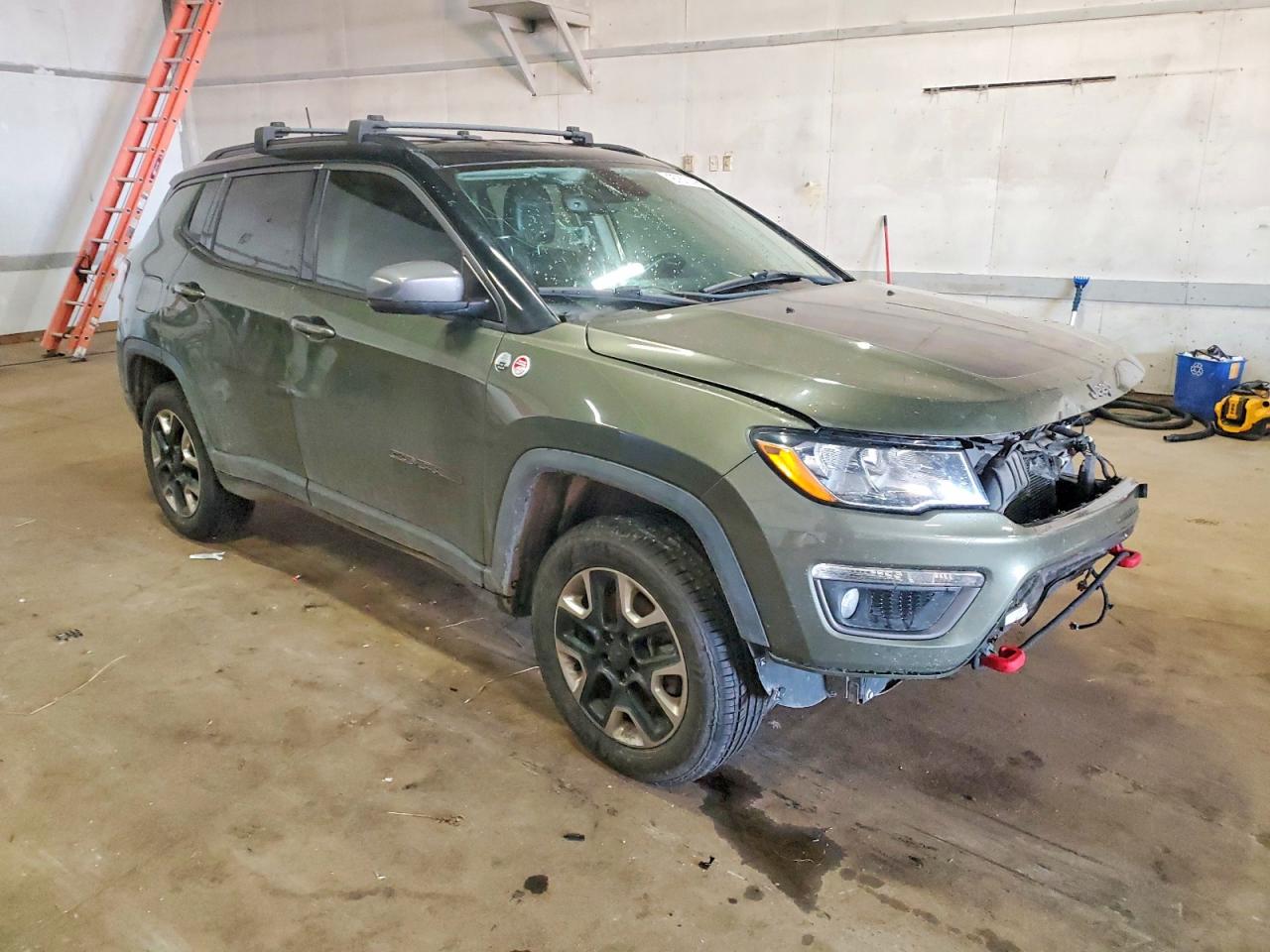 2017 JEEP COMPASS TRAILHAWK photo 4