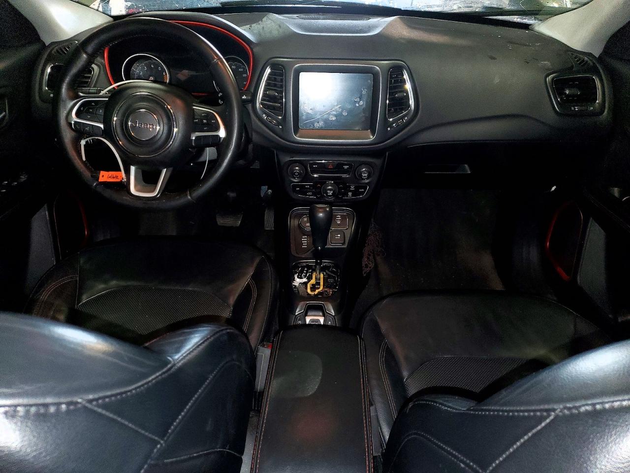2017 JEEP COMPASS TRAILHAWK photo 8