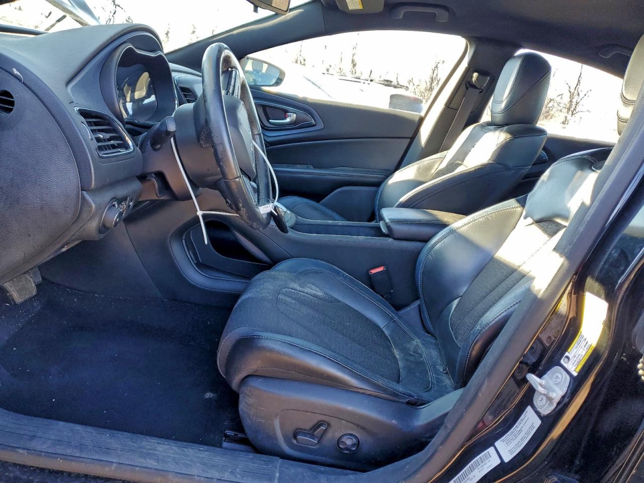2015 CHRYSLER 200 S photo 7