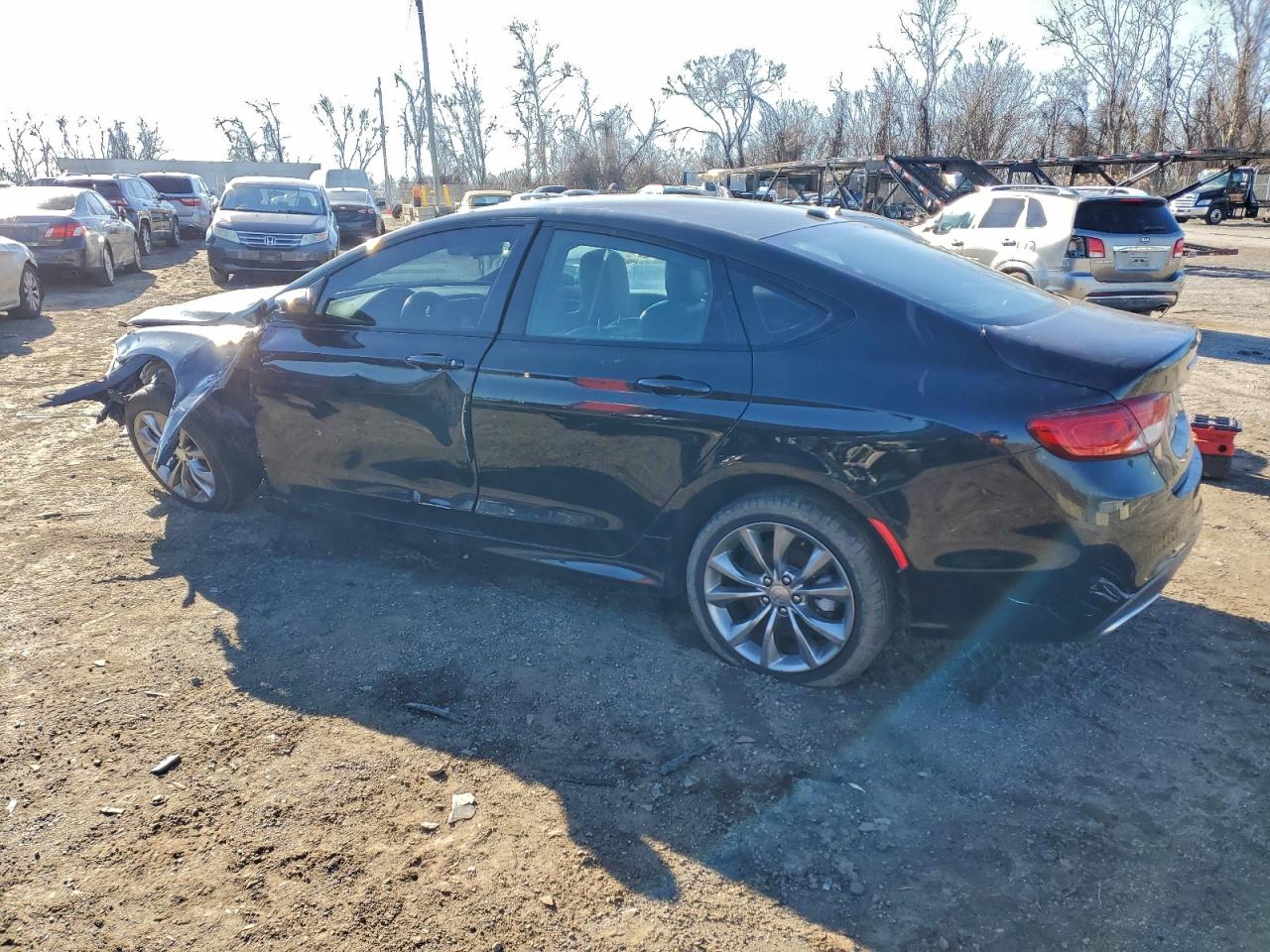 2015 CHRYSLER 200 S photo 2