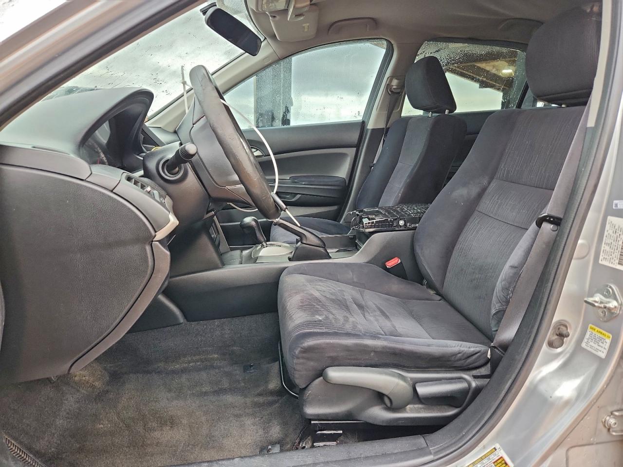 2011 HONDA ACCORD LX photo 7