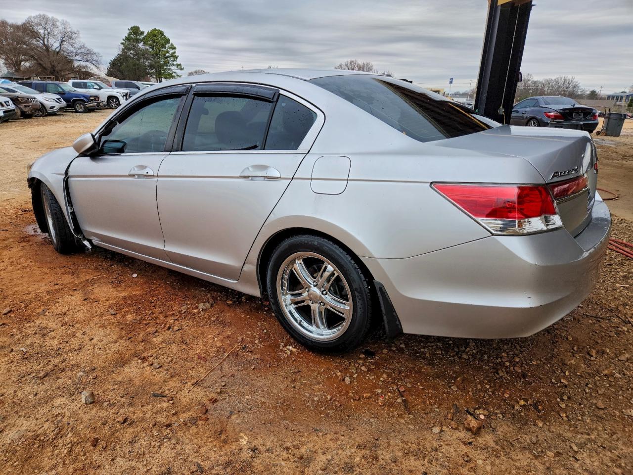 2011 HONDA ACCORD LX photo 2