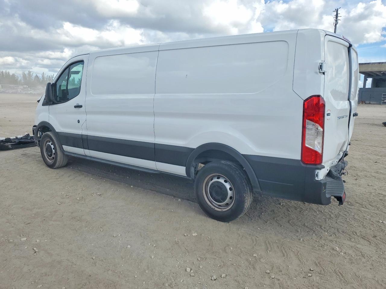 2025 FORD TRANSIT T-250 DELIVERY VAN photo 2