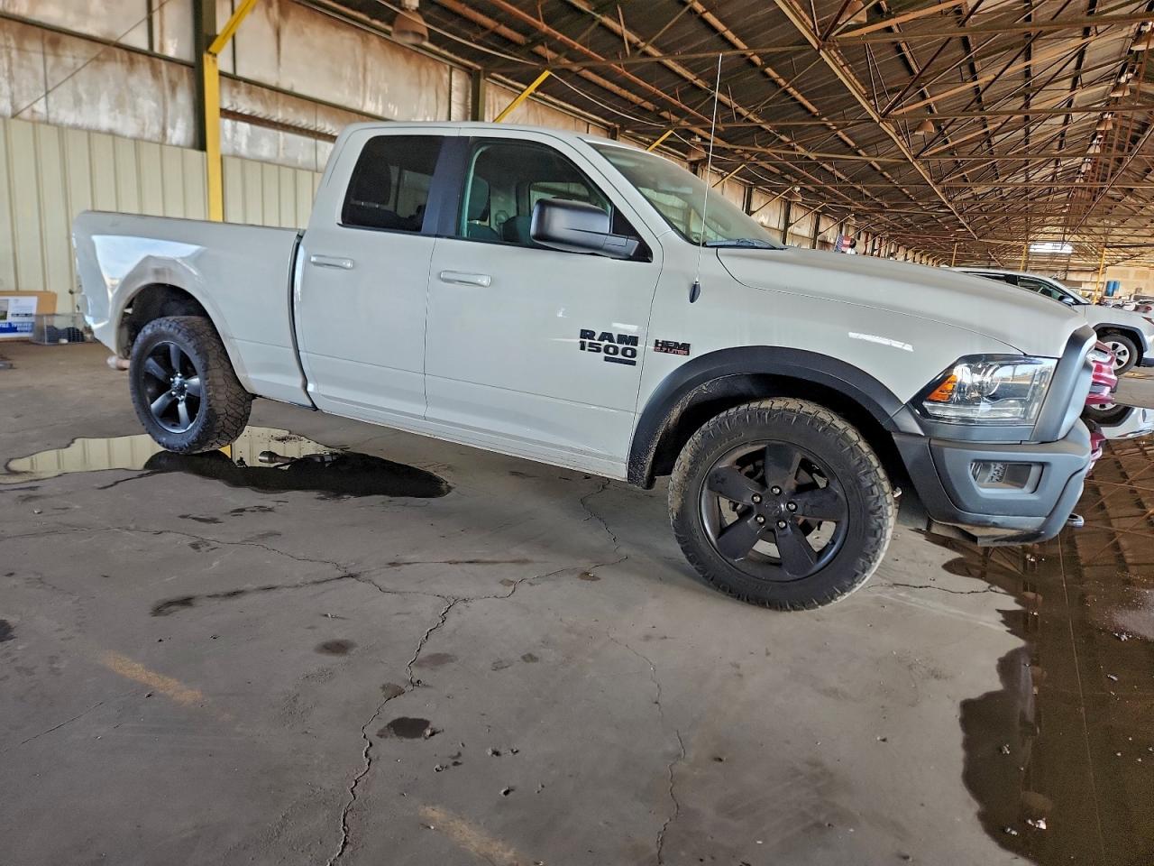 2019 RAM 1500 CLASSIC SLT photo 4