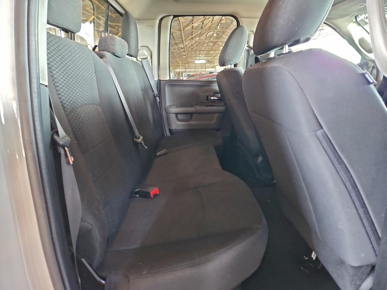 2019 RAM 1500 CLASSIC SLT photo 10