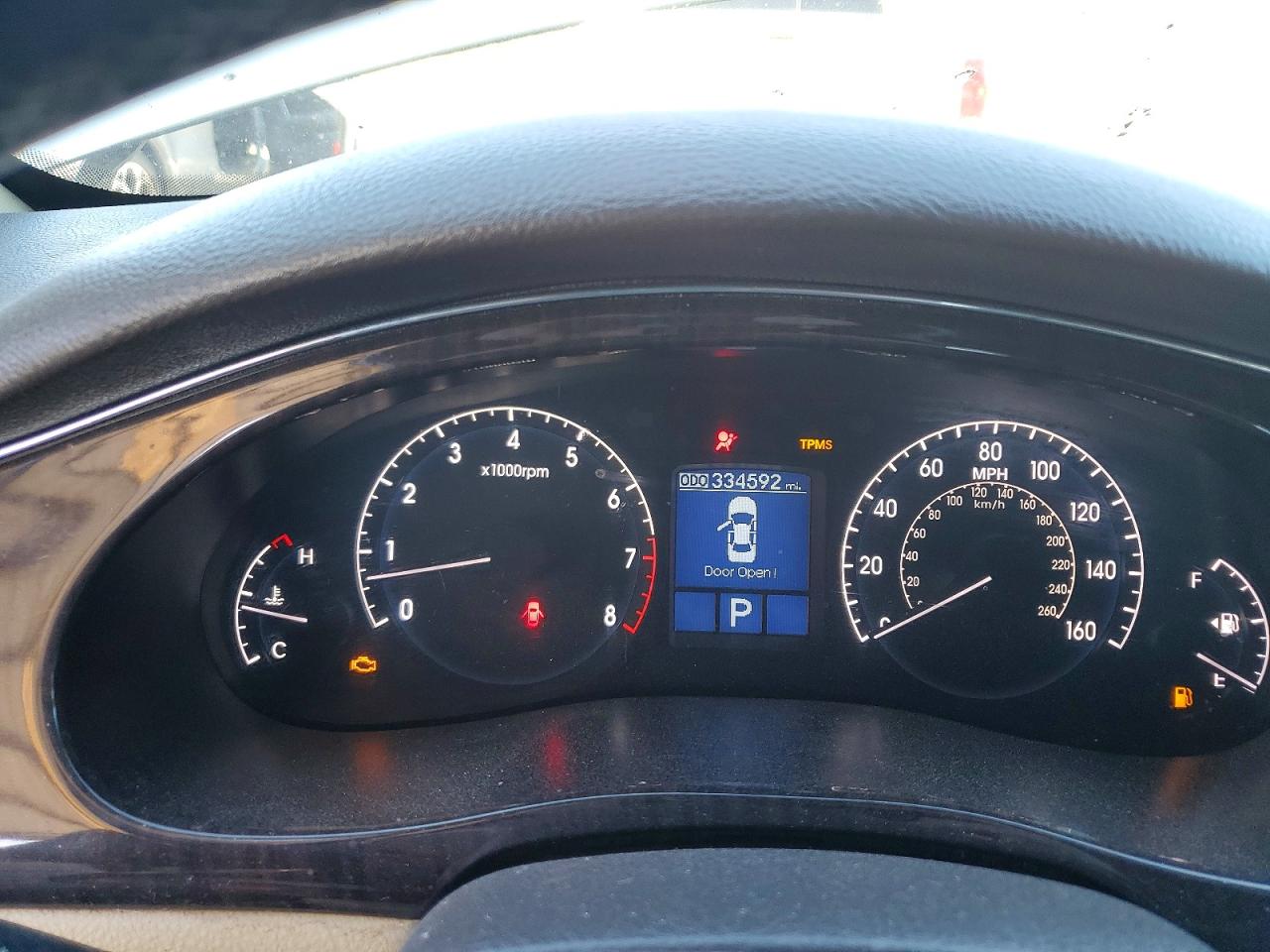 2011 HYUNDAI GENESIS 3.8L photo 9