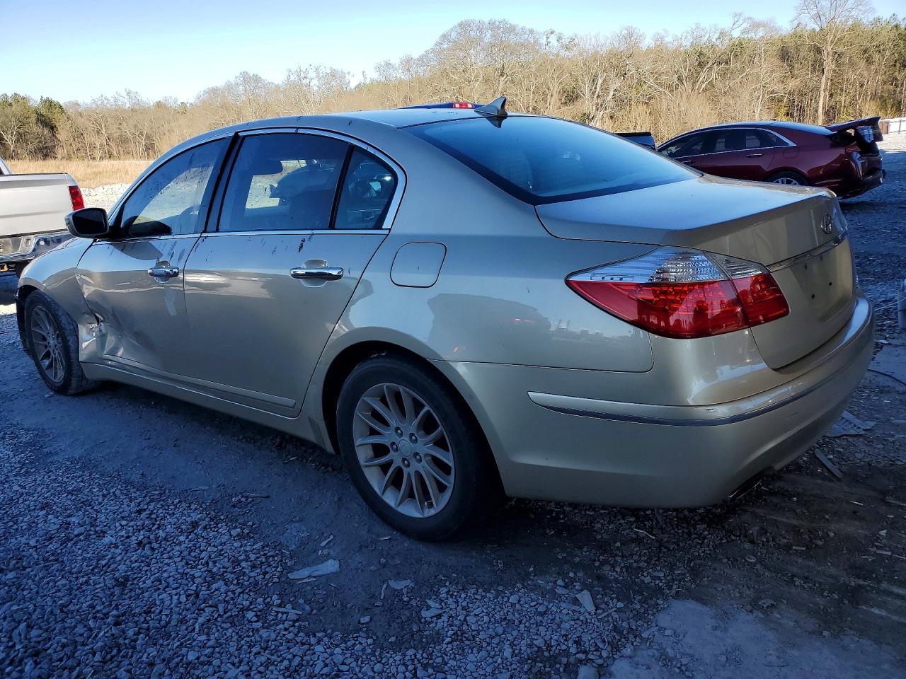 2011 HYUNDAI GENESIS 3.8L photo 2