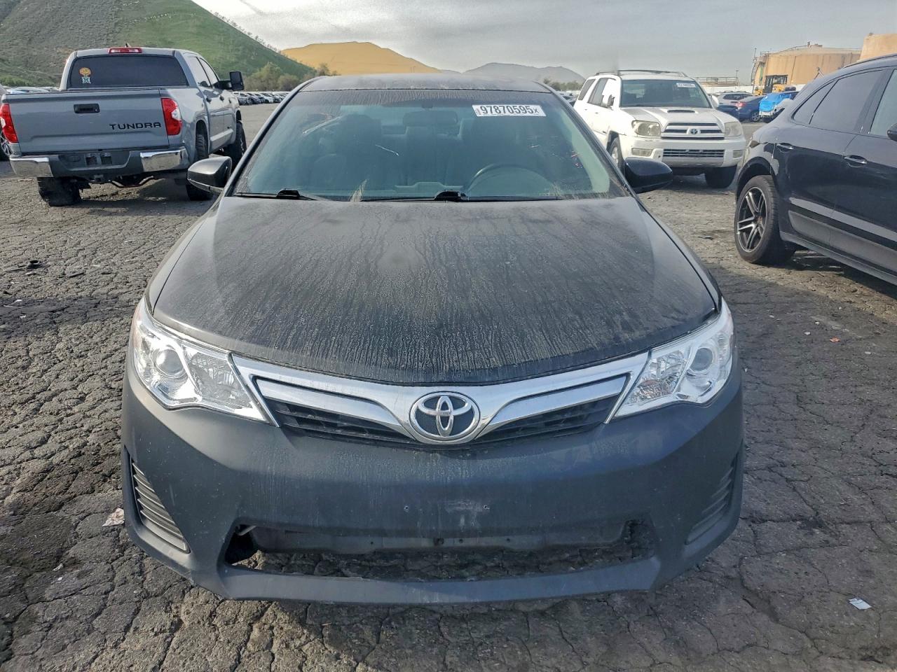 2012 TOYOTA CAMRY LE photo 5