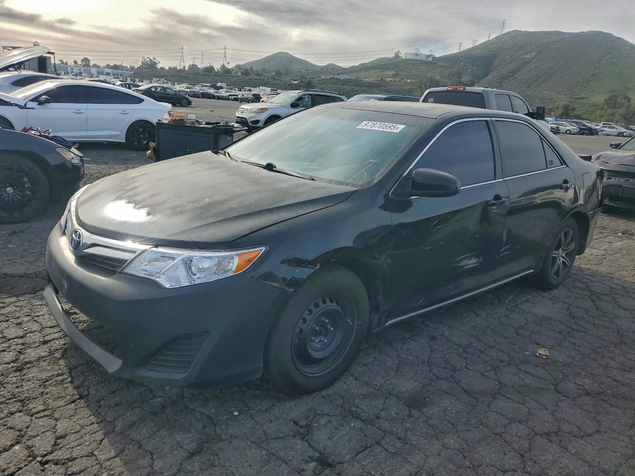 2012 TOYOTA CAMRY