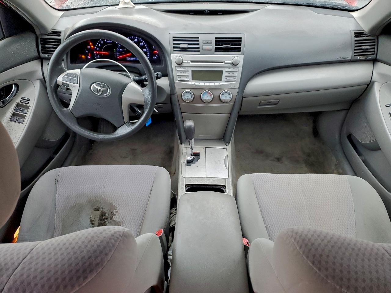 2011 TOYOTA CAMRY BASE photo 8
