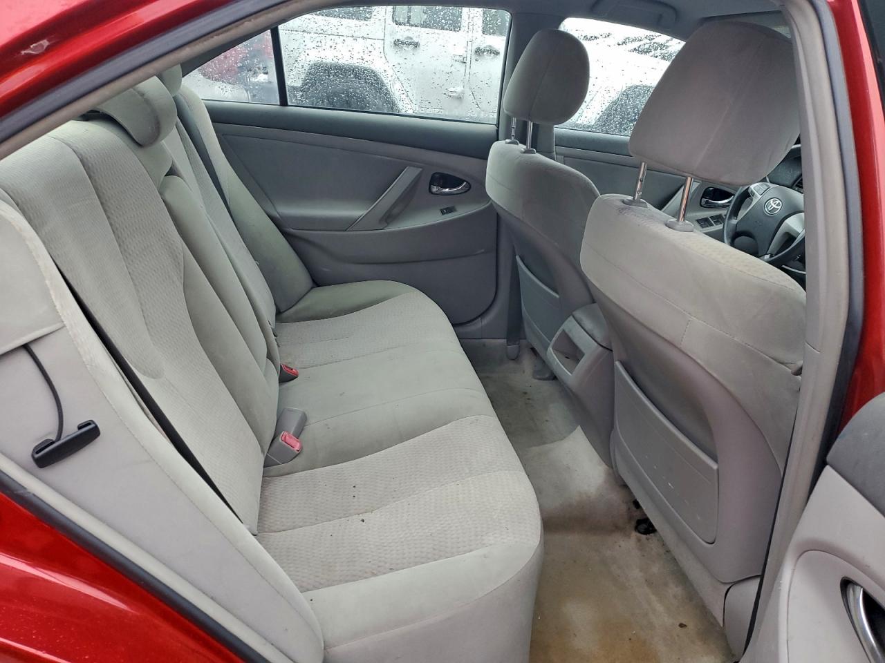 2011 TOYOTA CAMRY BASE photo 10