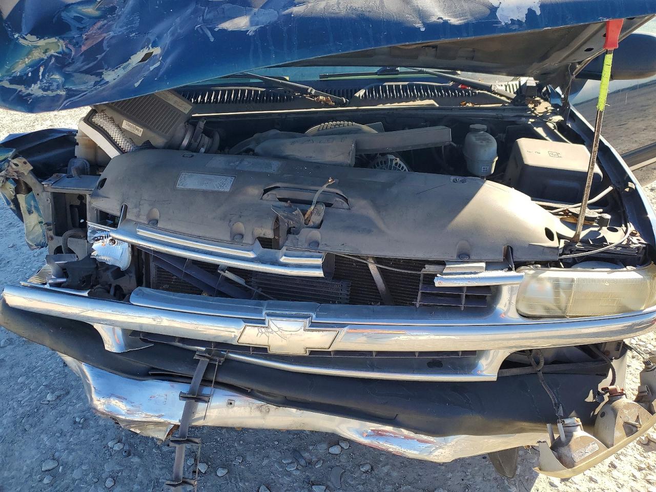 2005 CHEVROLET SUBURBAN C1500 photo 12
