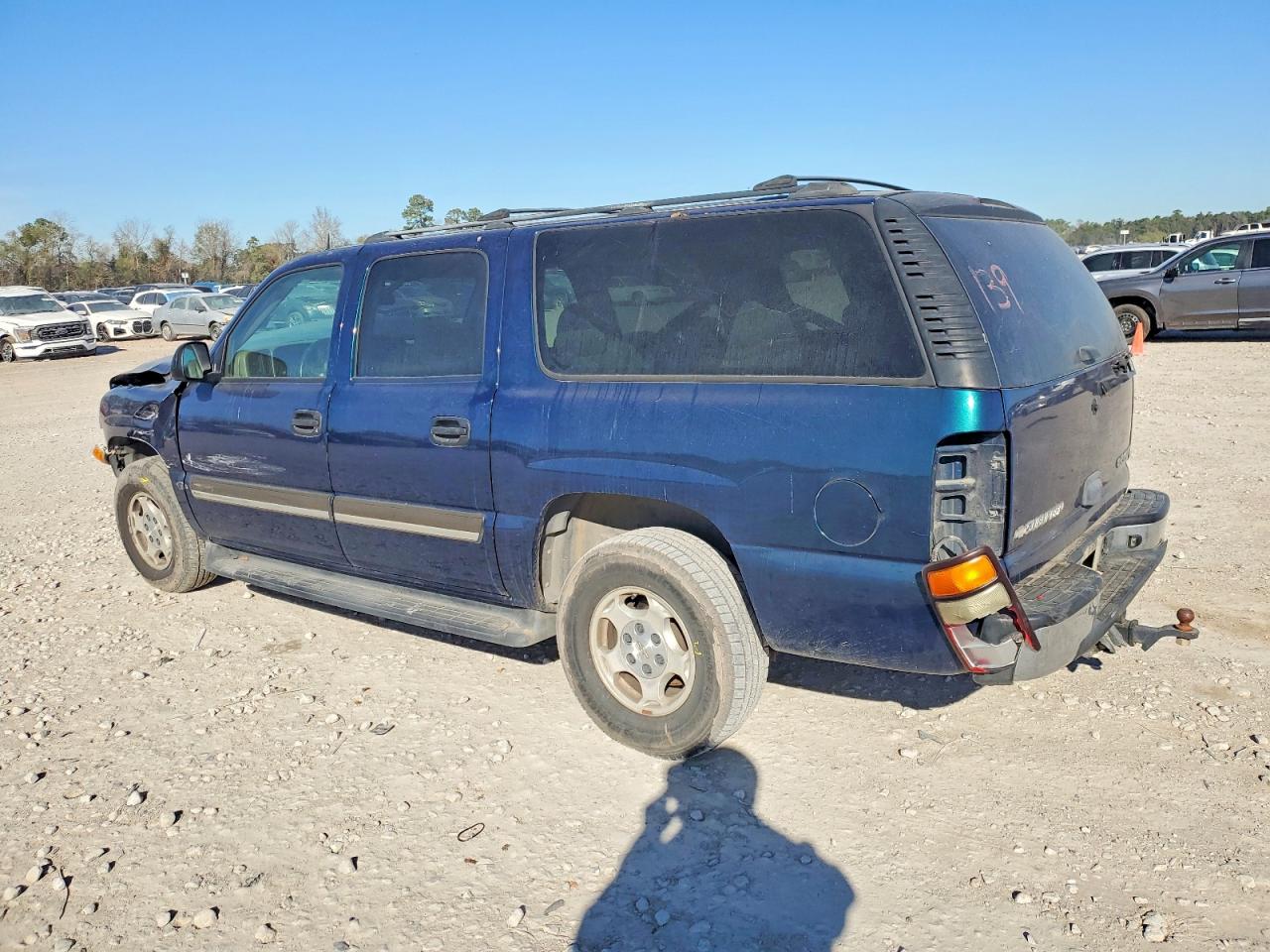 2005 CHEVROLET SUBURBAN C1500 photo 2