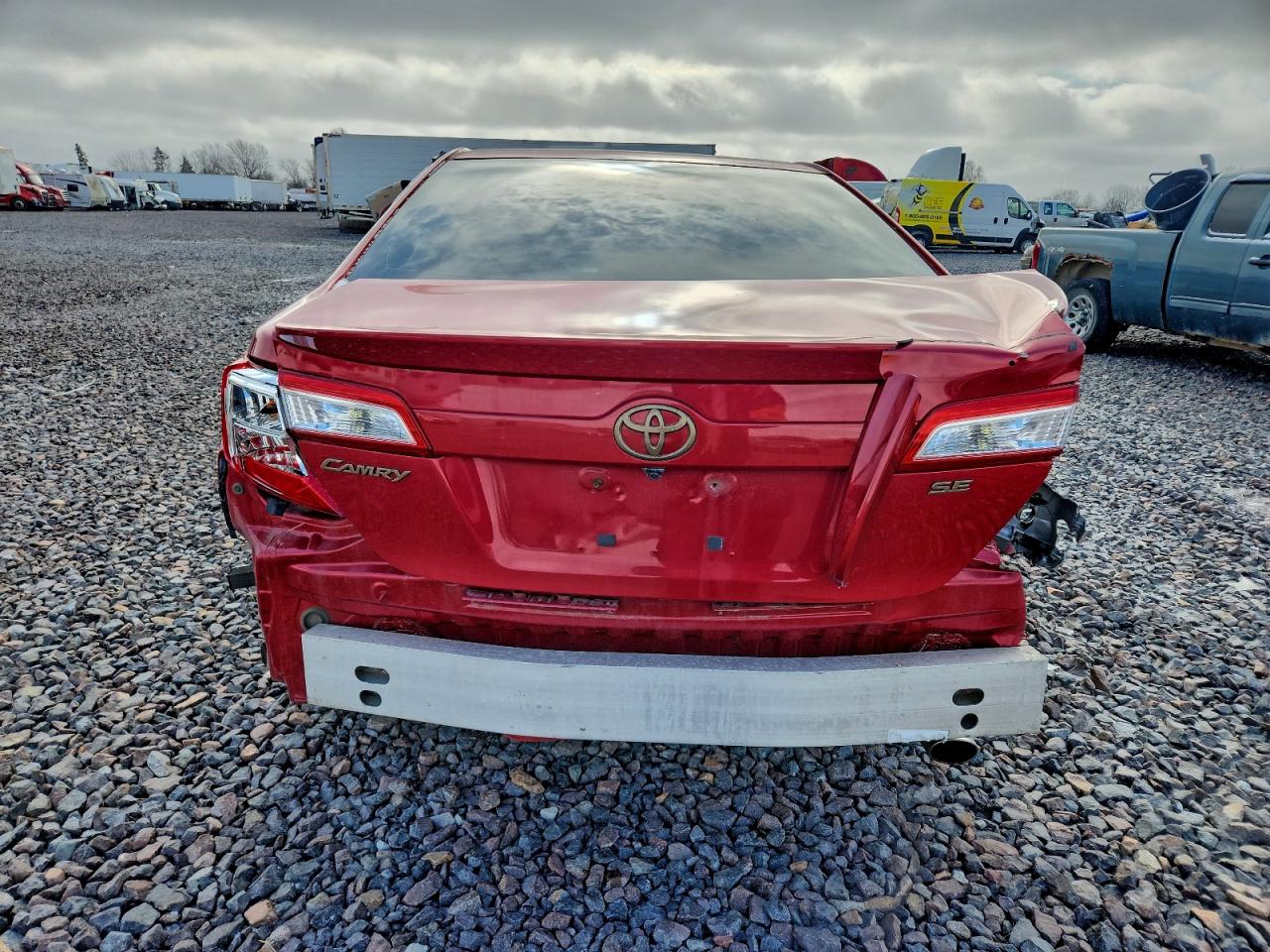 2013 TOYOTA CAMRY L photo 6