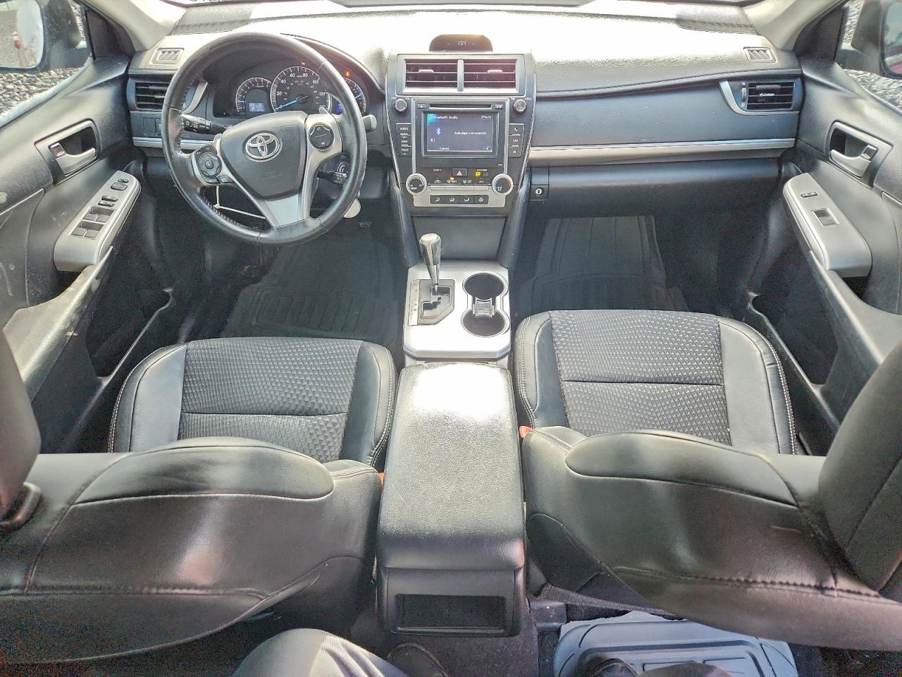2013 TOYOTA CAMRY L photo 8
