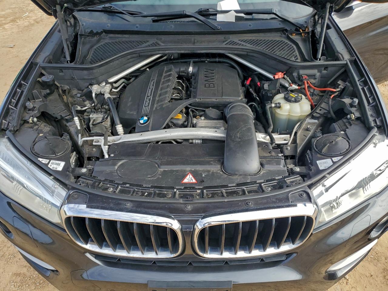 2016 BMW X6 XDRIVE35I photo 12