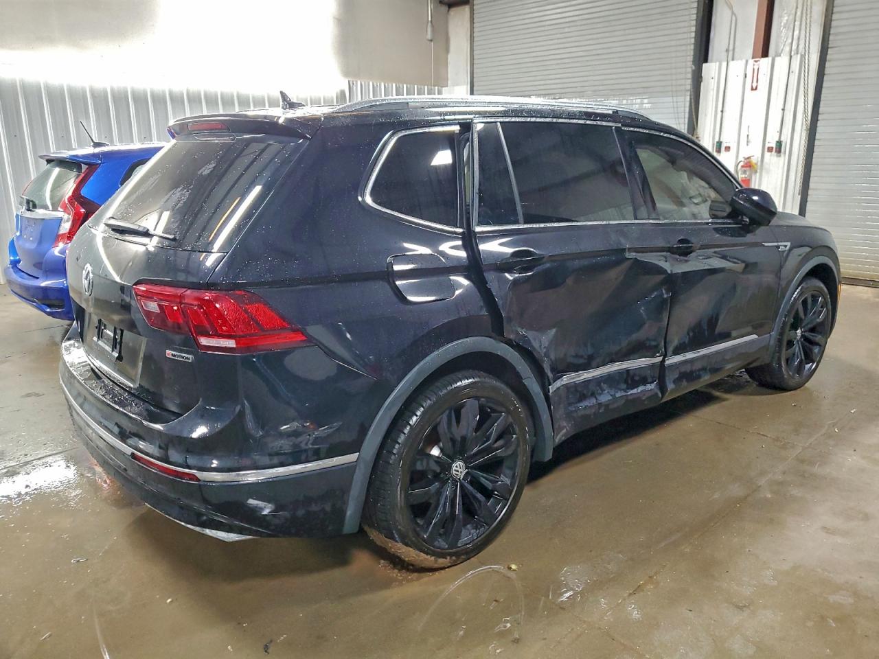 2020 VOLKSWAGEN TIGUAN SEL PREMIUM R-LINE photo 5