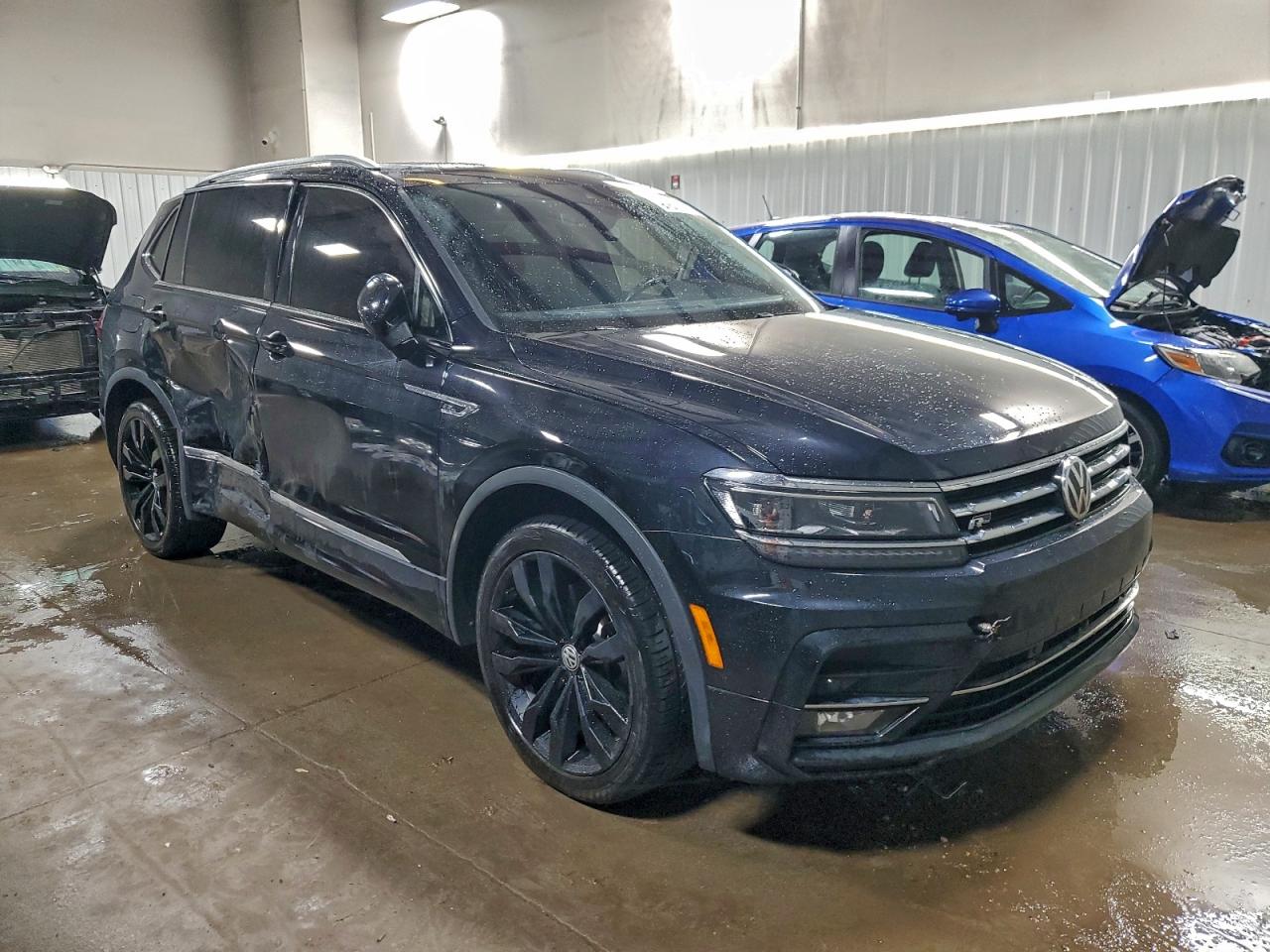 2020 VOLKSWAGEN TIGUAN SEL PREMIUM R-LINE photo 7