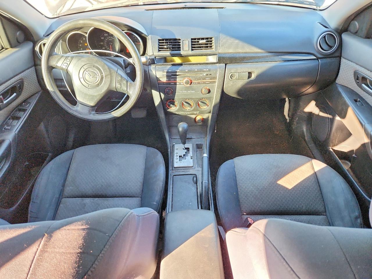 2005 MAZDA 3 I photo 22