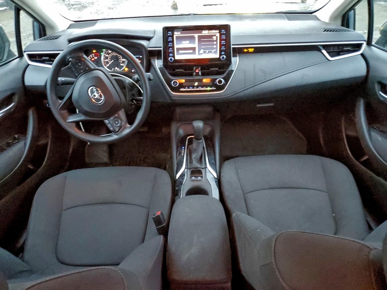 2020 TOYOTA COROLLA LE photo 8