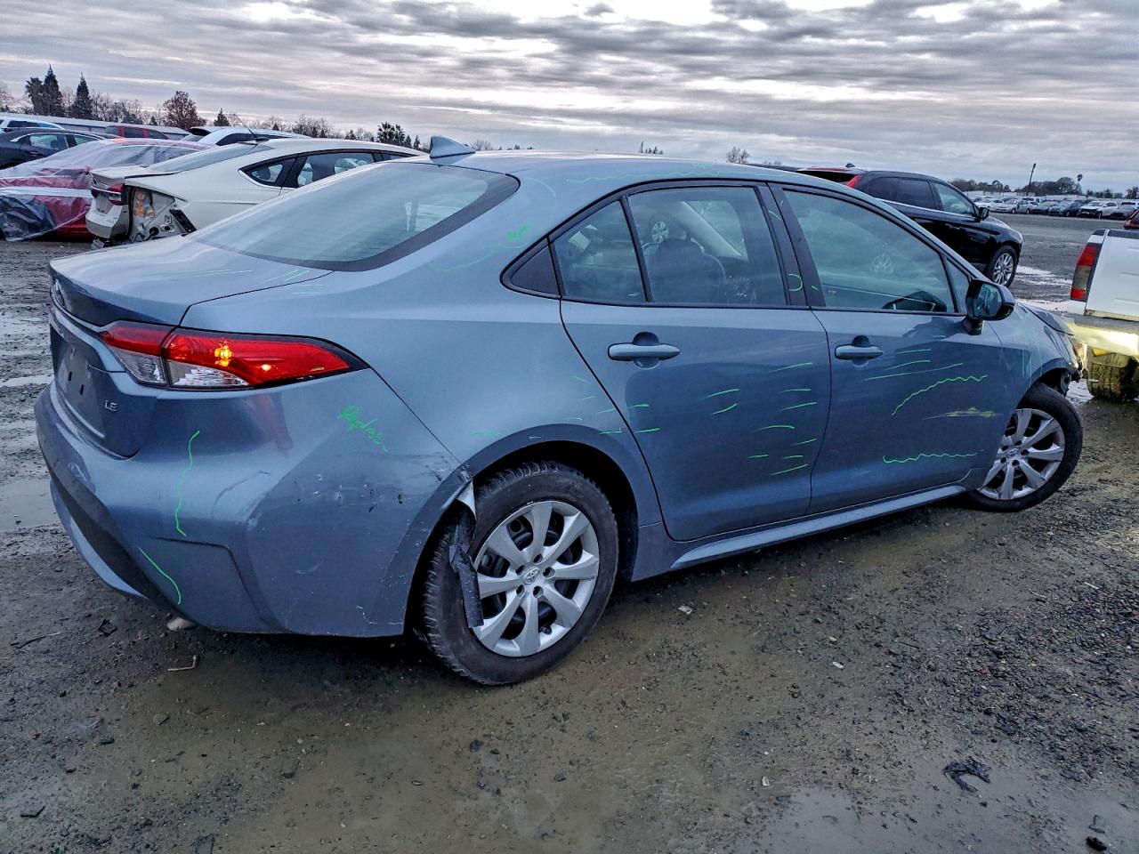 2020 TOYOTA COROLLA LE photo 3