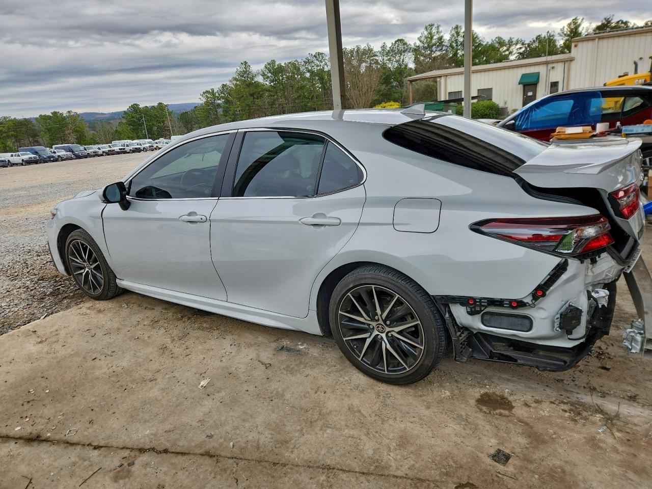 2024 TOYOTA CAMRY SE NIGHT SHADE photo 2