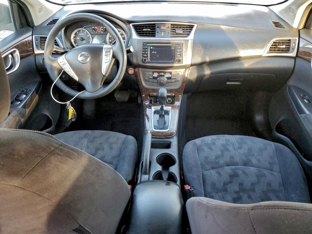 2013 NISSAN SENTRA S photo 8