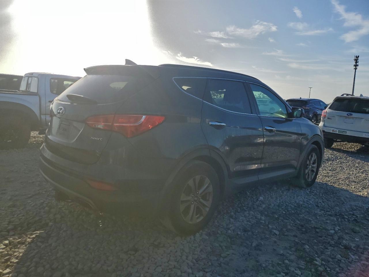 2015 HYUNDAI SANTA FE SPORT photo 3