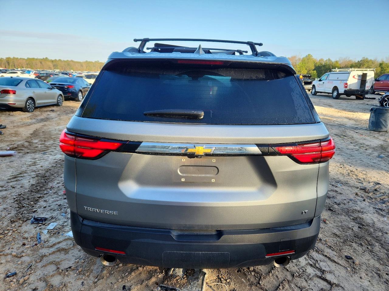 2023 CHEVROLET TRAVERSE LT photo 6