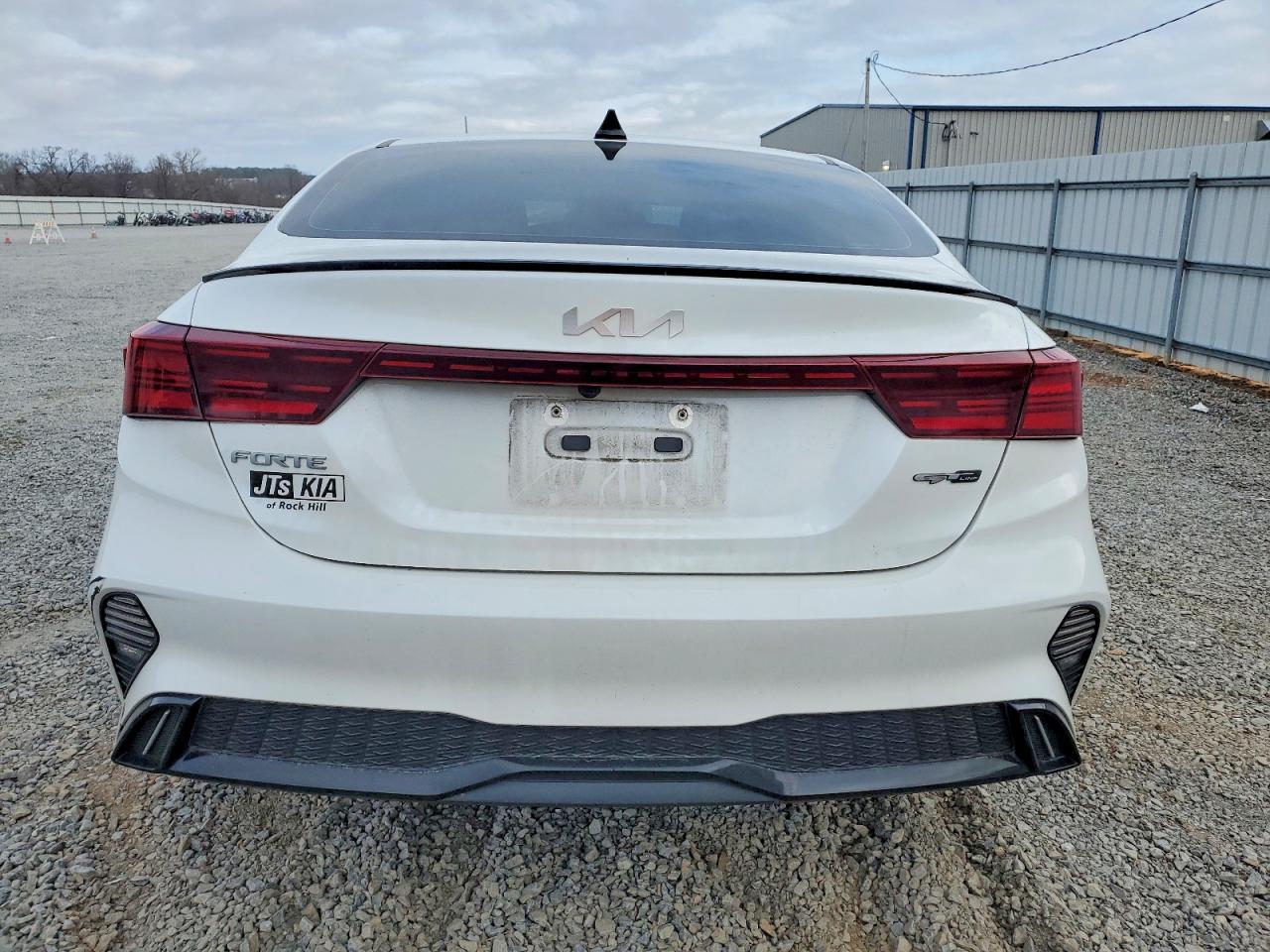 2024 KIA FORTE GT LINE photo 11