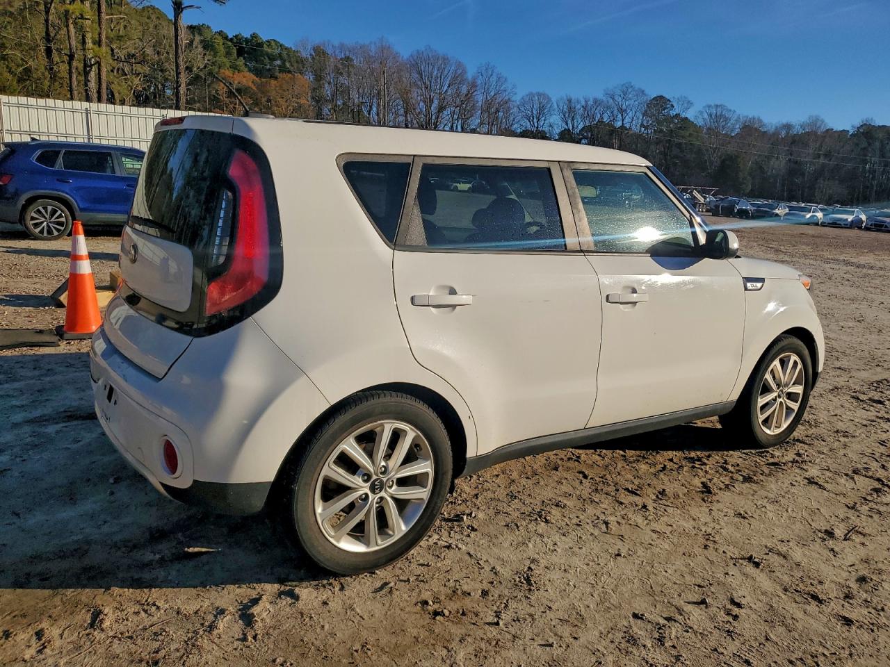 2018 KIA SOUL + photo 3